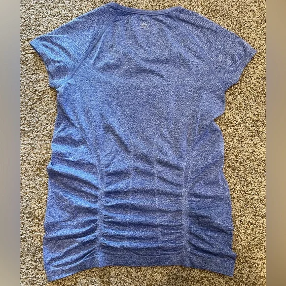 Athleta blue heather top with ruching and short sleeves - Picture 4 of 7